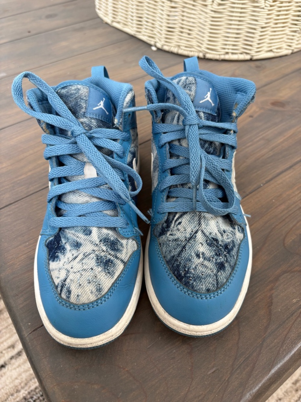 Preloved Unisex air Jordan kids size 2.5y Blue tie dye sneakers